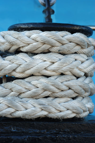 Rope on the old sail board 2