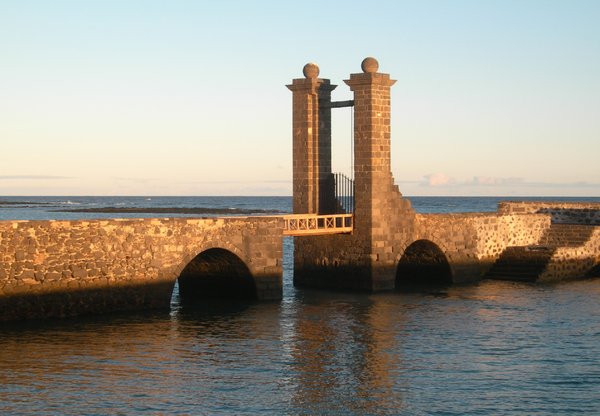 stone bridge
