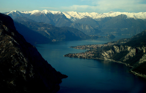 Flying on lake of Como (Italy)