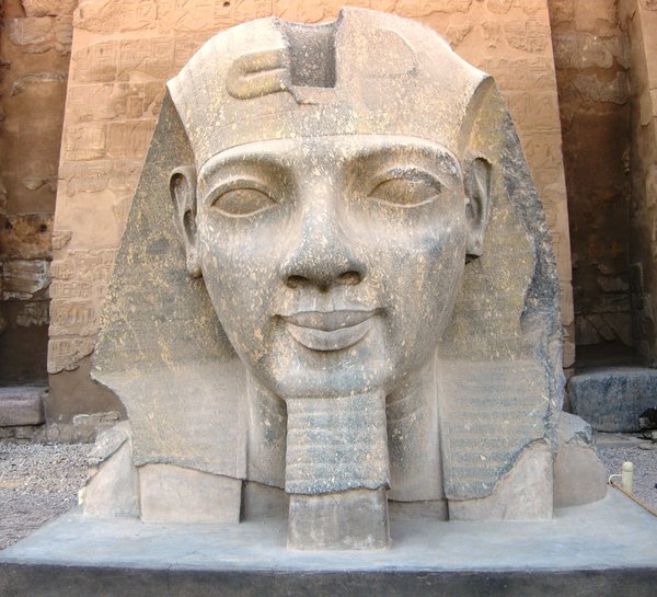 Luxor temple 35