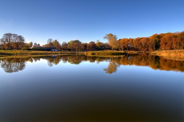 Autumn lake - HDR