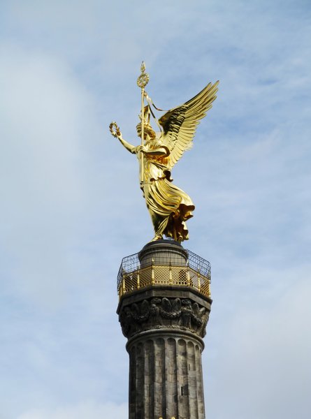 golden statue Berlin