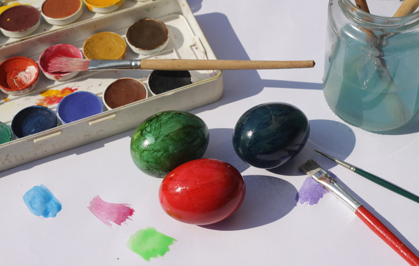 Painting Easter eggs 1