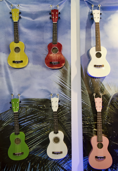 guitar-ukulele