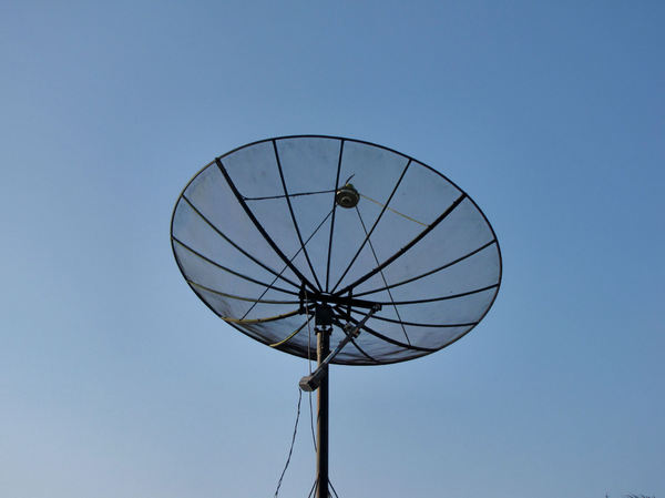 satellite dish tech