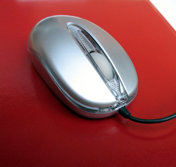 mouse on red