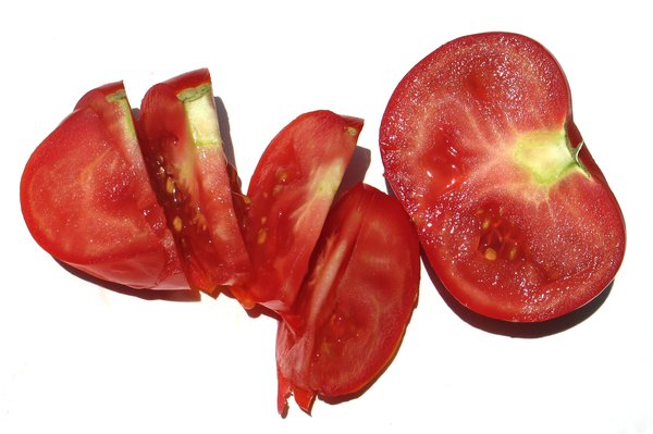 cut tomato 1