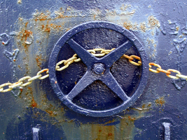 Blue Wheel: Not sure exactly what this is for, saw it on a big ferry during my 