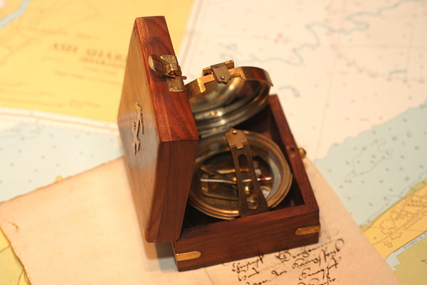 Vintage nautical box 4
