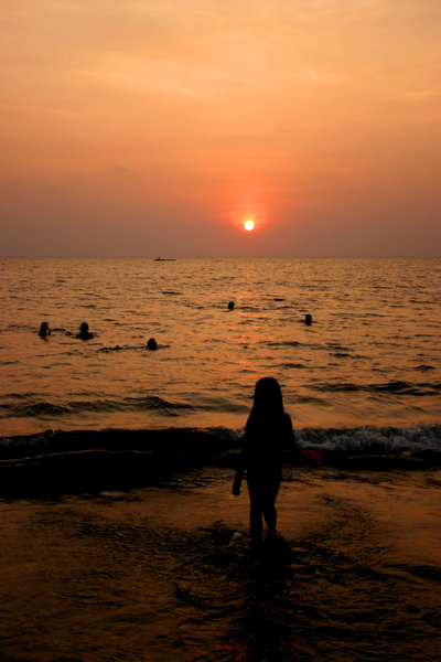 dusky silhouettes