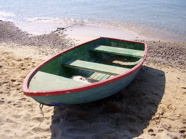 Boot auf dem Strand: 