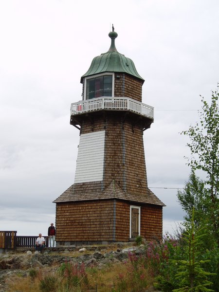 Lighthouse at Holmon.