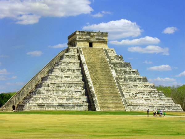 El Castillo: Recent visit to the ruins of Chichén Itzá in Mexico.