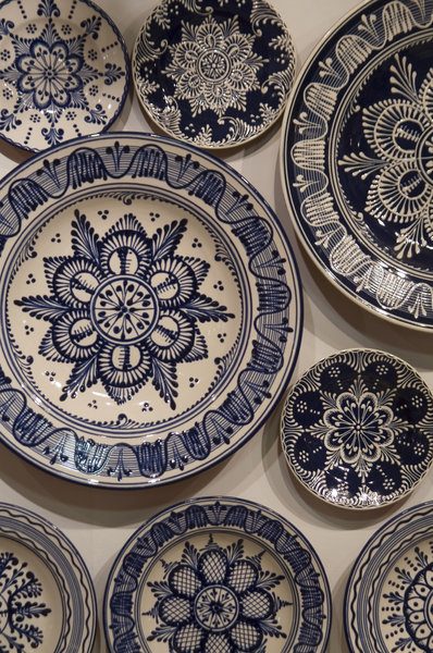 hand painted plates: plates with folk art decoration from northern Hungary