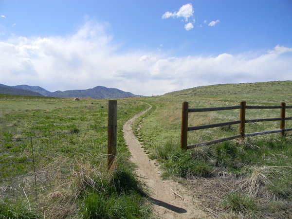 Trailhead: Some photos of a trail in Bear Creek Lake Park, with Mt. Morrison (which reaches 7,878 ft) in the distance.