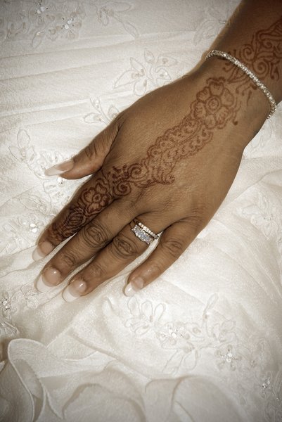 hand in marriage: Henna on the hand of a bride on her wedding day...