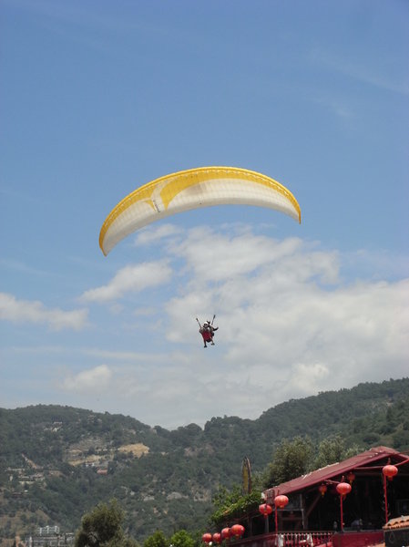 Paragliding: 