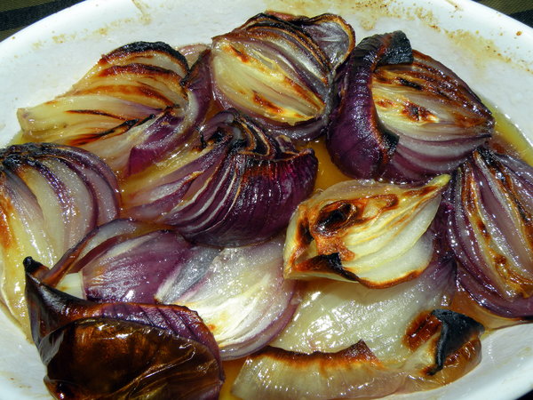 Baked red onions