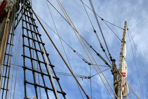 Ropes: Rigging on a replica mediaeval sailing ship in Madeira.
