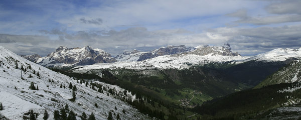 Dolomite valley