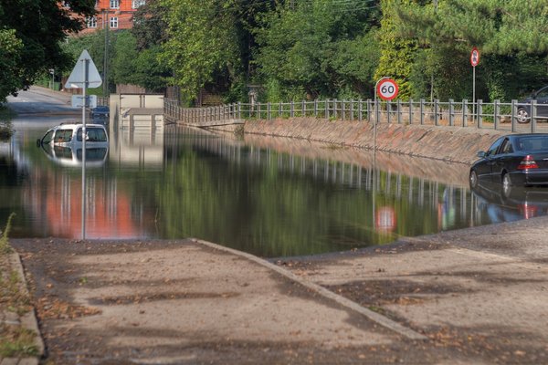 Cars in water - HDR