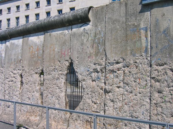the berlin wall 4