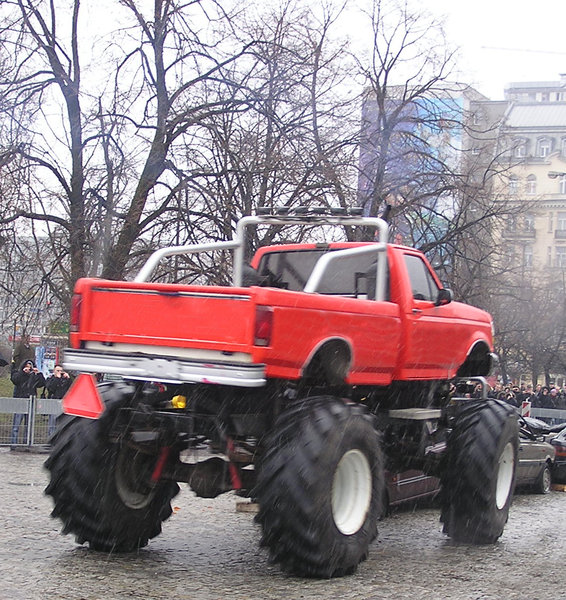 Monster truck