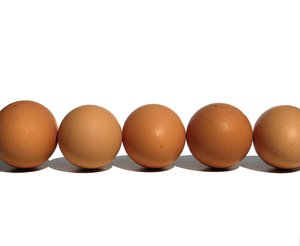 cinco huevos: 
