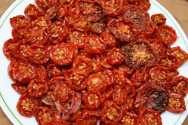 Dried Tomatoes: Oven dried tomatoes, these are cherry variety, very easy to make.