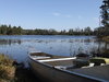 canoa en el lago