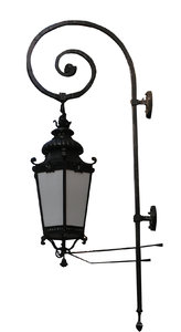 Street lamp: An iron lamp from London.