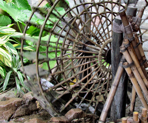 bamboo waterwheel1