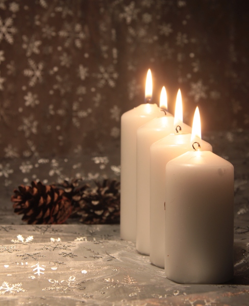 Christmas Candles 2: White Christmas