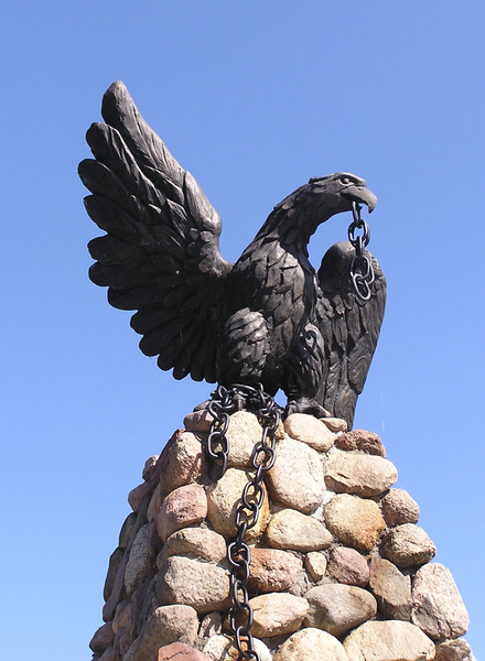 An eagle monument