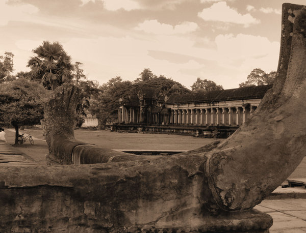 Angkor approach3