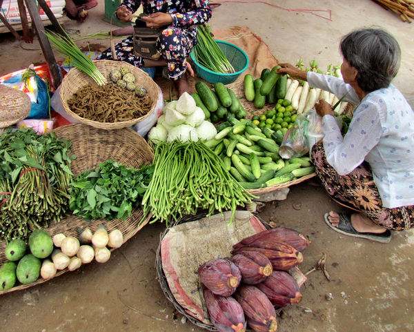 local market11