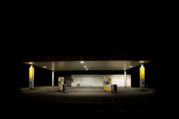 Gasstation by night