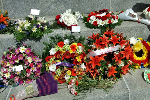 memorial flowers2