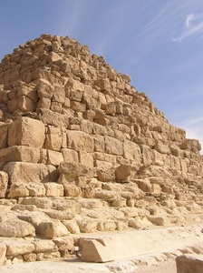 Pyramids in Giza: Famous pyramids in Giza.