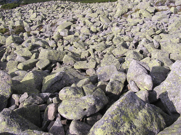 Mountains full of rocks