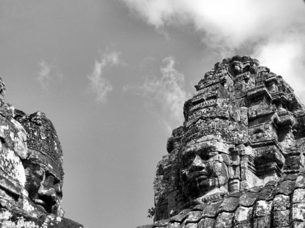 ancient angkor faces1bw