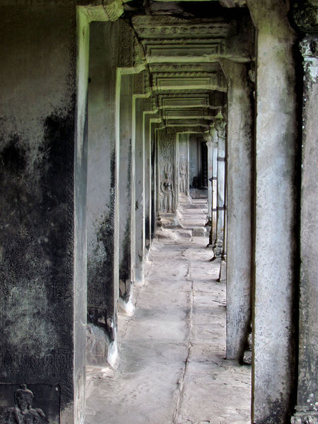 ancient colonnade2