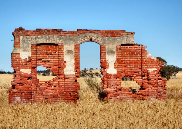 wheatfield ruins3