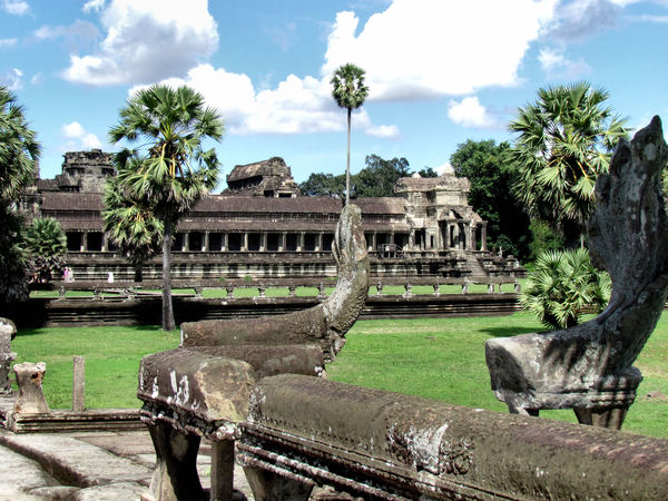 Angkor approach10