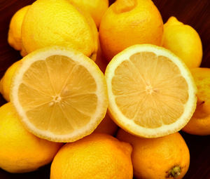 Schüssel lemons4