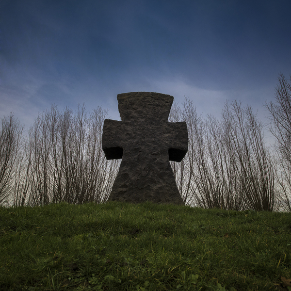 A lonely cross: A lonely cross at a belgian cemetery