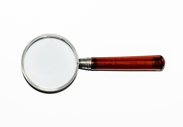 Antique Magnifying Glass: Wonderfully clear lens in an aluminum frame and translucent plastic handle