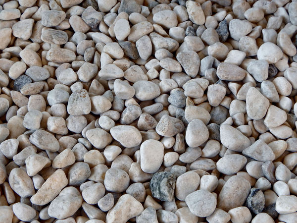 garden pebbles1