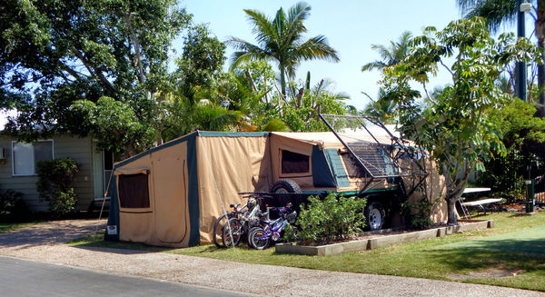 camp & caravans7