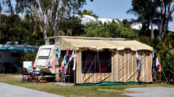 camp & caravans14